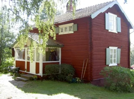 Inger Lundsjö Faluröd timmerstuga.