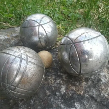 Three boule ball.