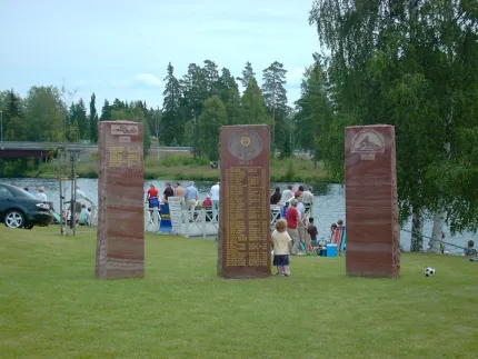 Minnesstenar.
